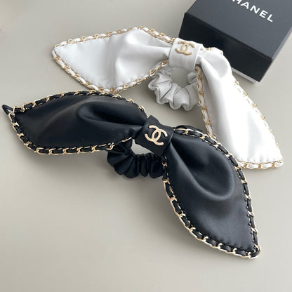 Hair tie