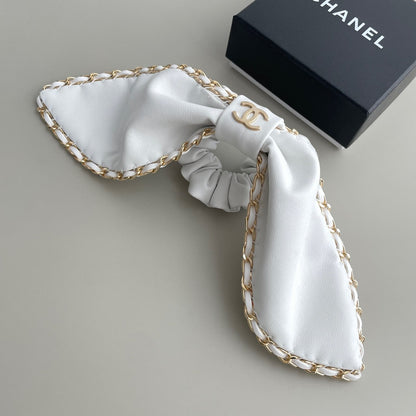 Hair tie